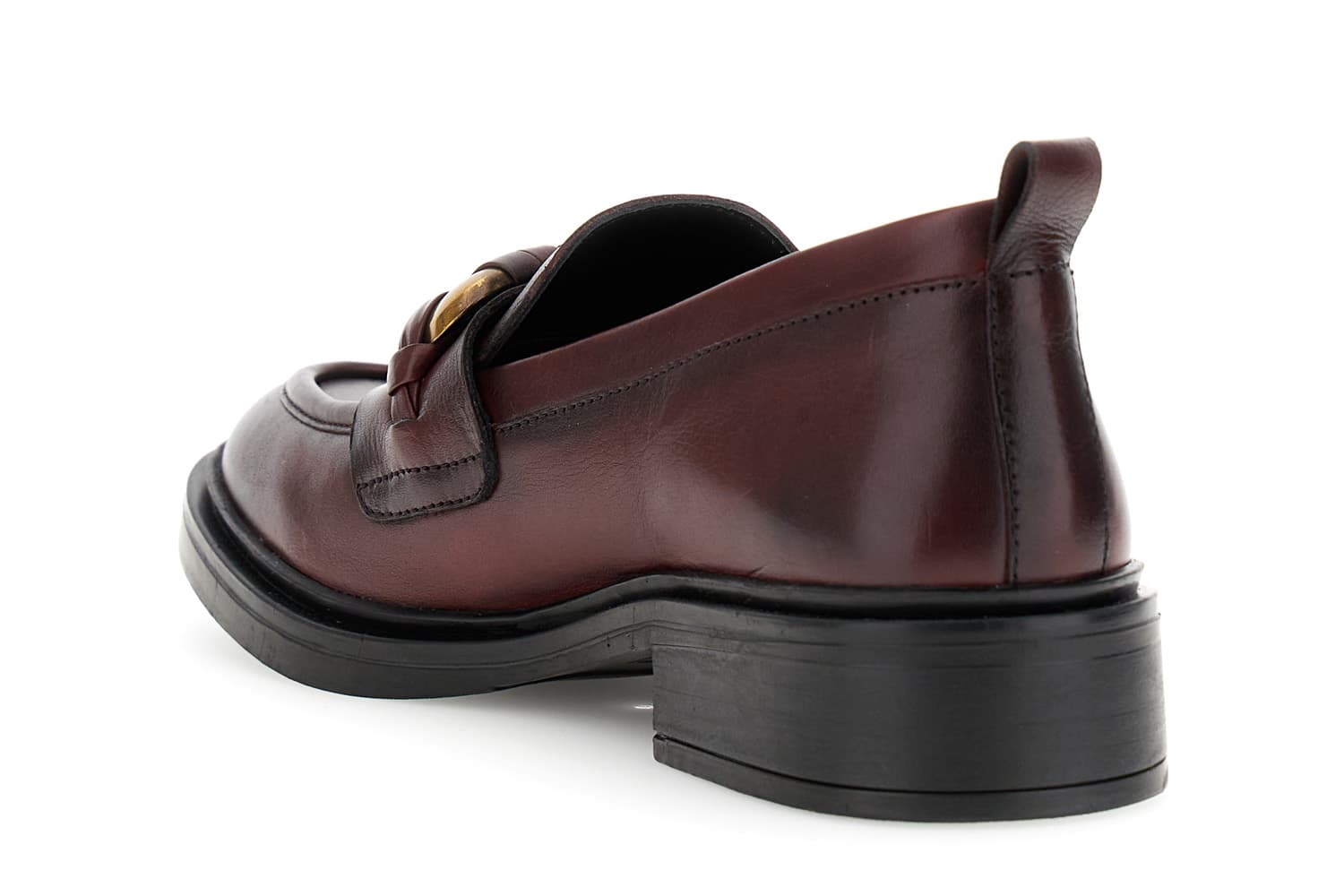 Mocassini in pelle con accessorio fasciato bordeaux — vista 2
