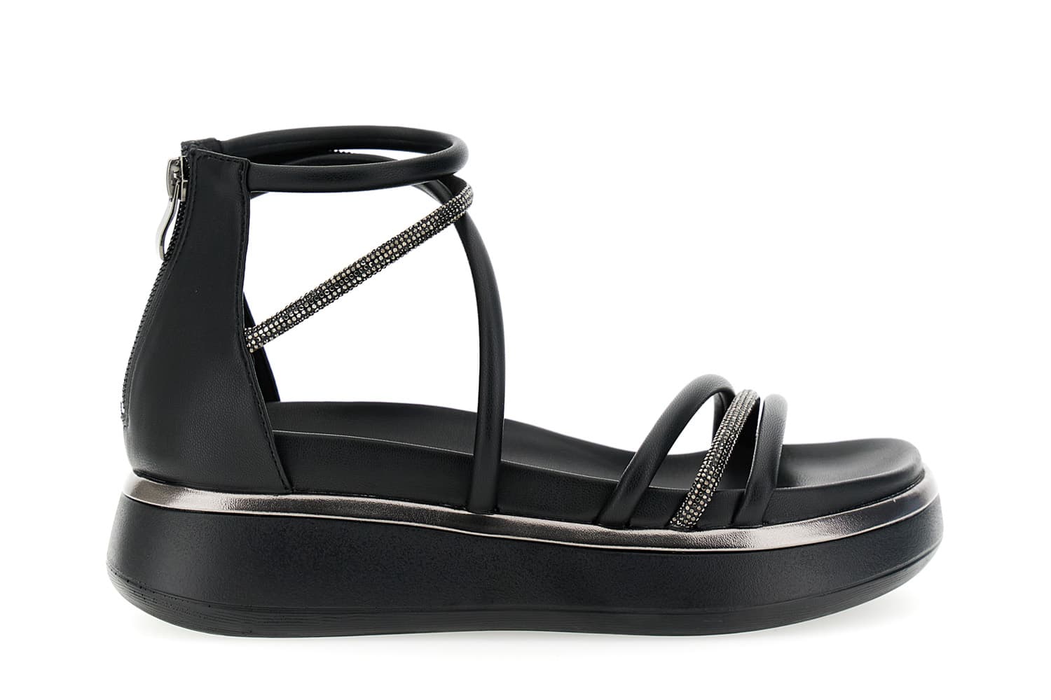 CafèNoir — Sandali asimmetrici con toppone e mignons nero