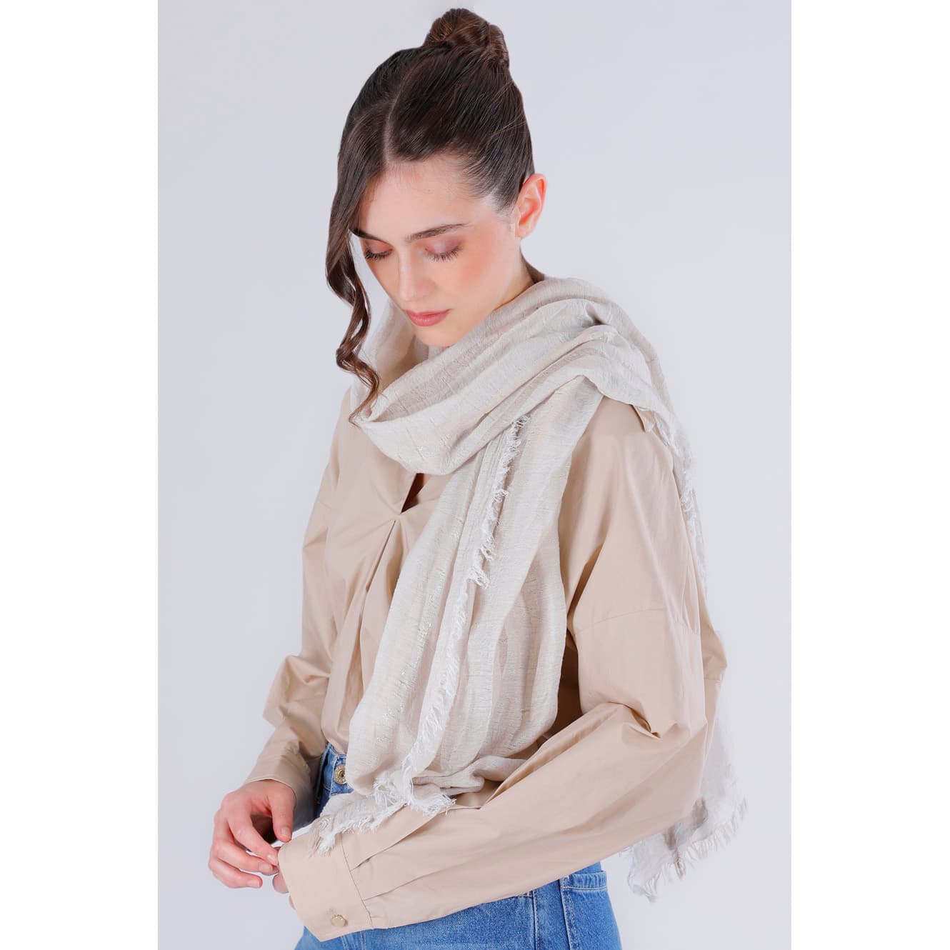 Sciarpa a righe con dettagli lurex sabbia — vista 2