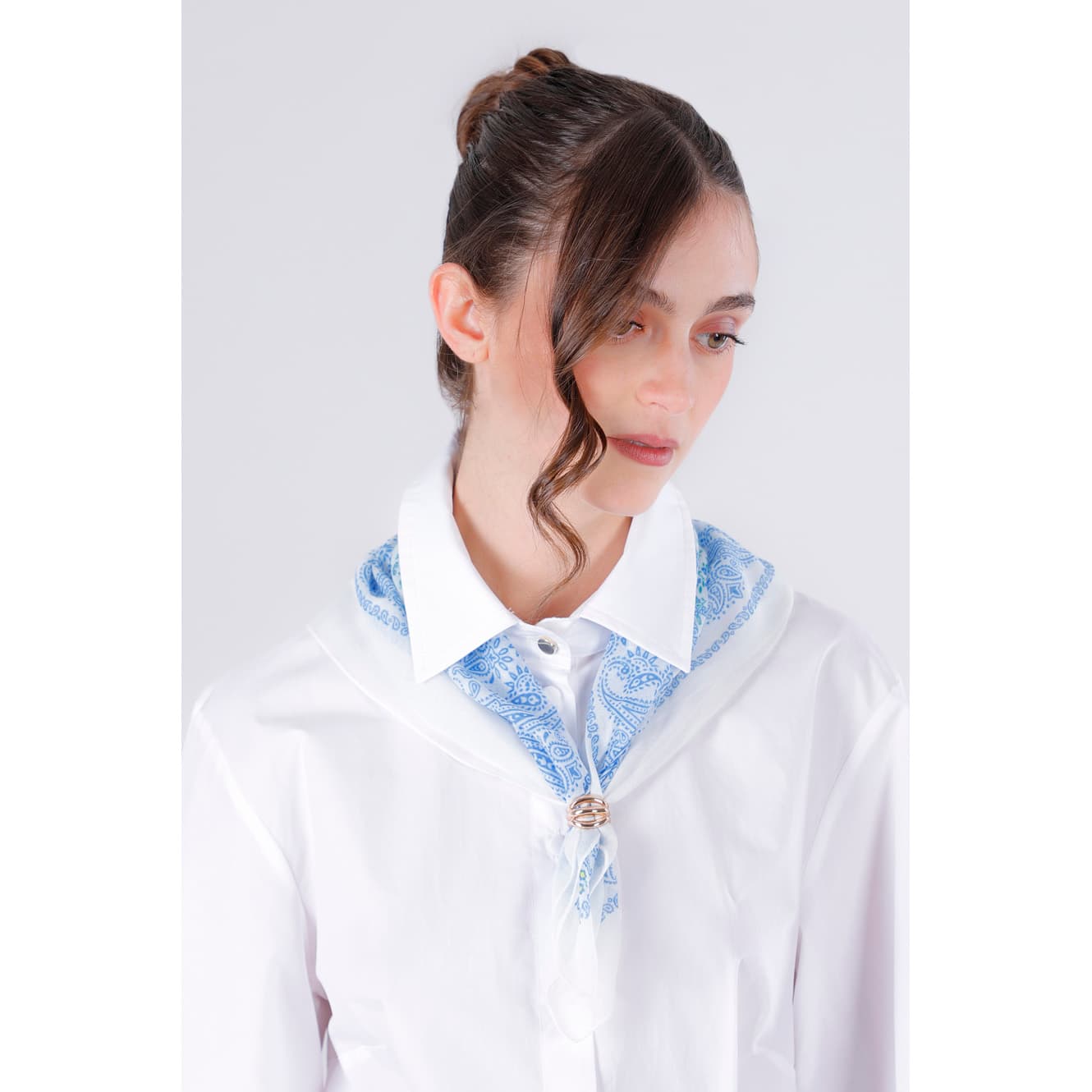 Foulard bandana stampata e accessorio bandana multiblu — vista 2