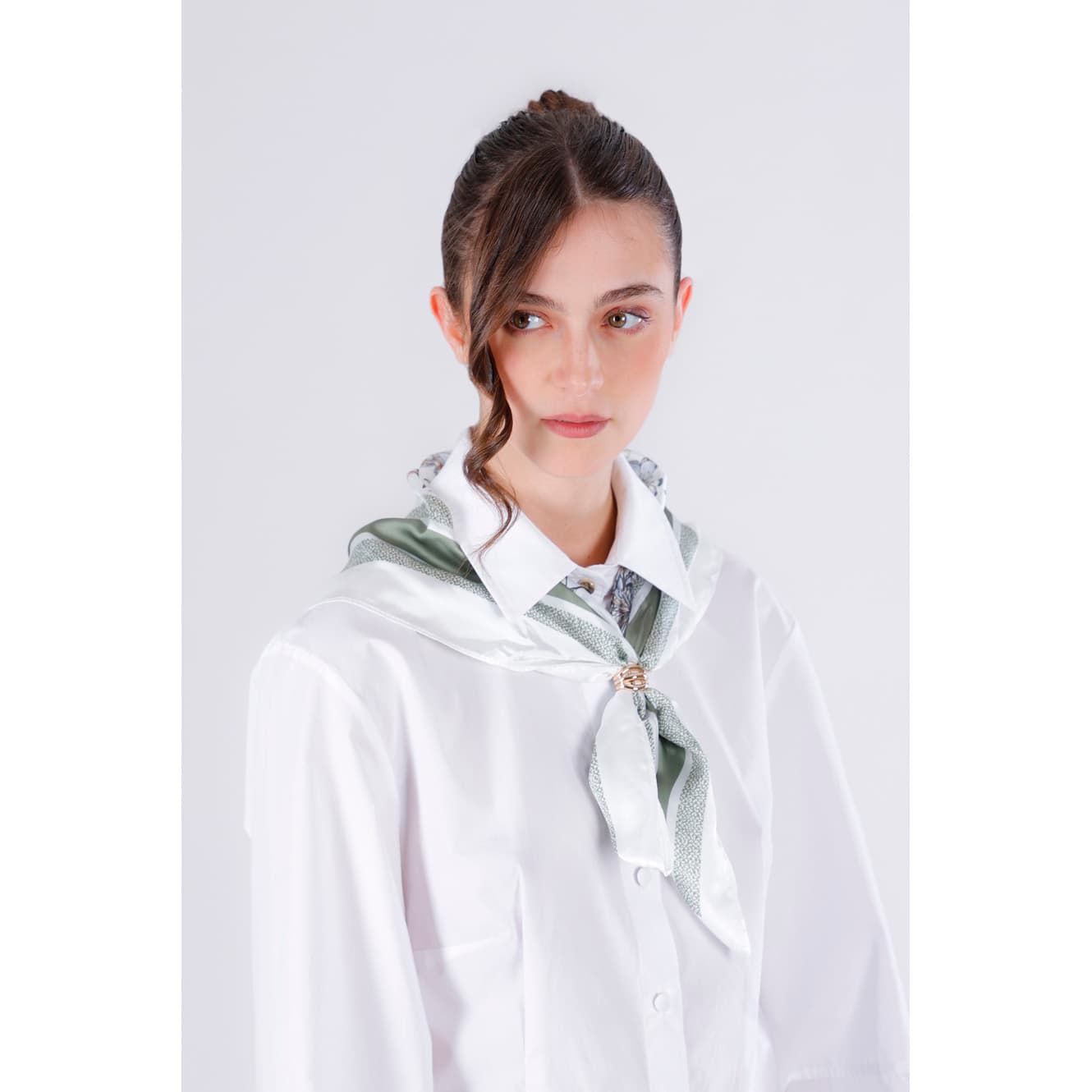 Foulard bandana stampata farfalle multiverde — vista 2