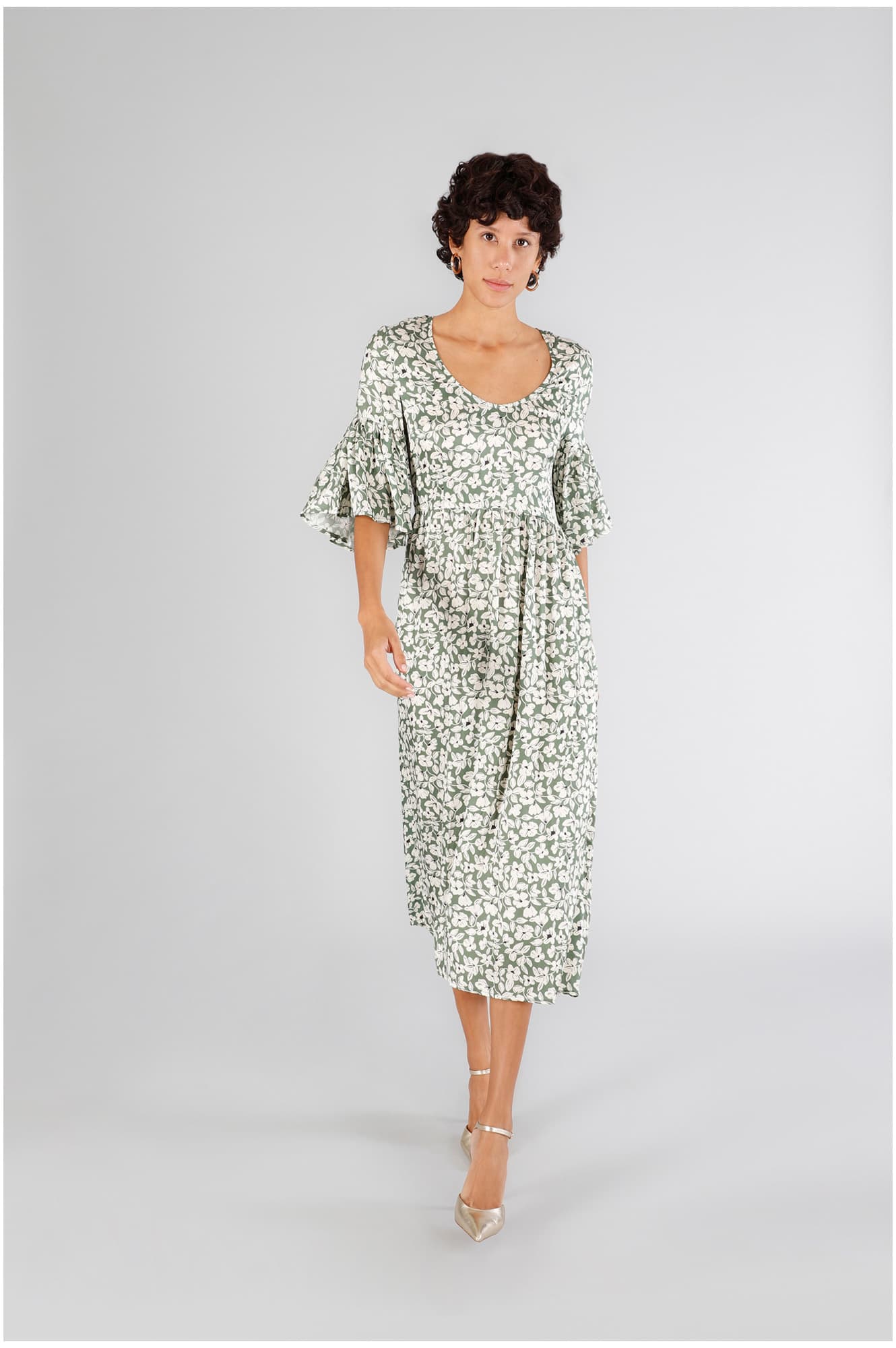 CafèNoir — Abito lungo con scollo rotondo in satin fiore verde
