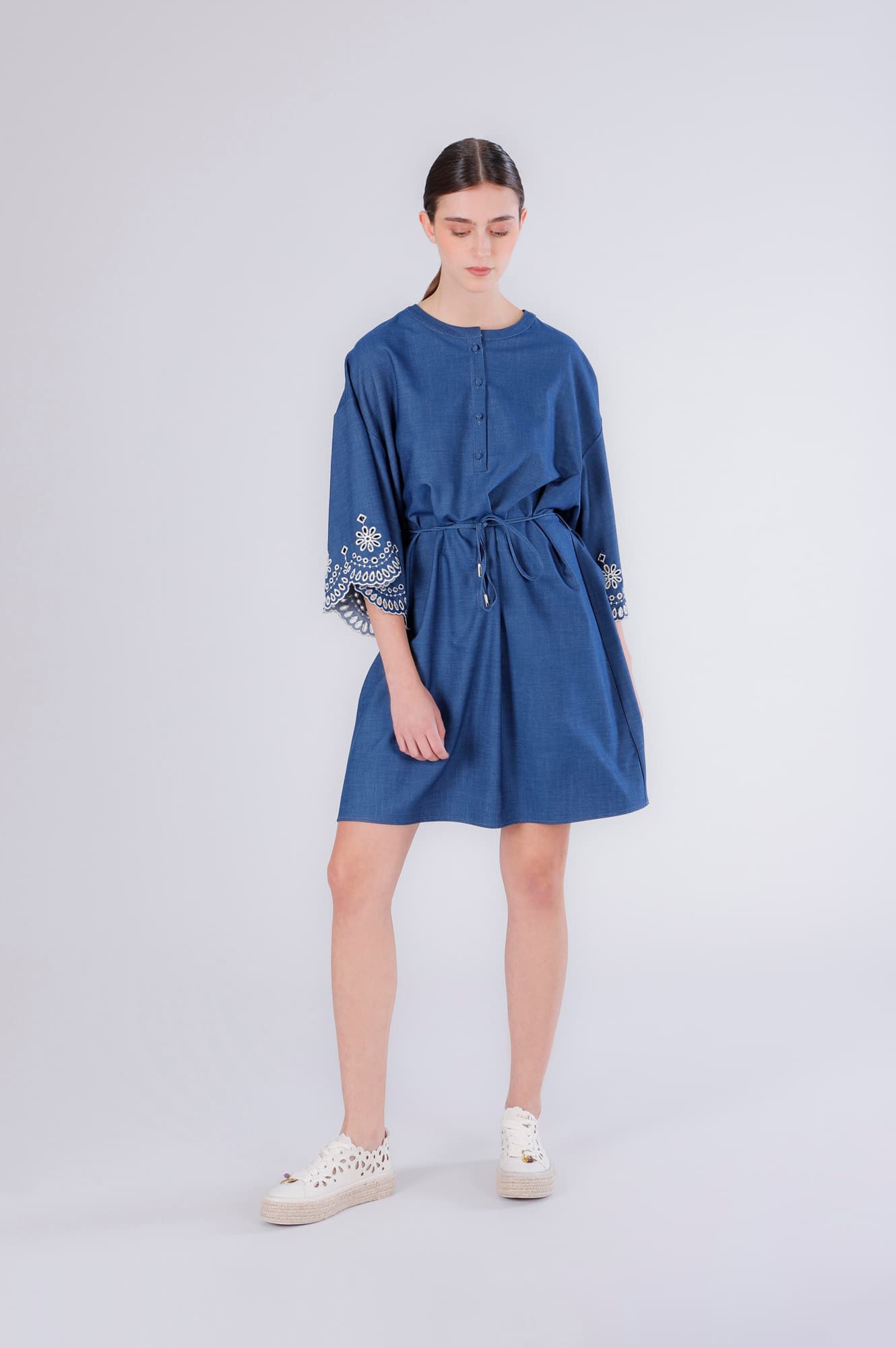 Abito in tencel denim con ricamo alle maniche blu medio — vista 3