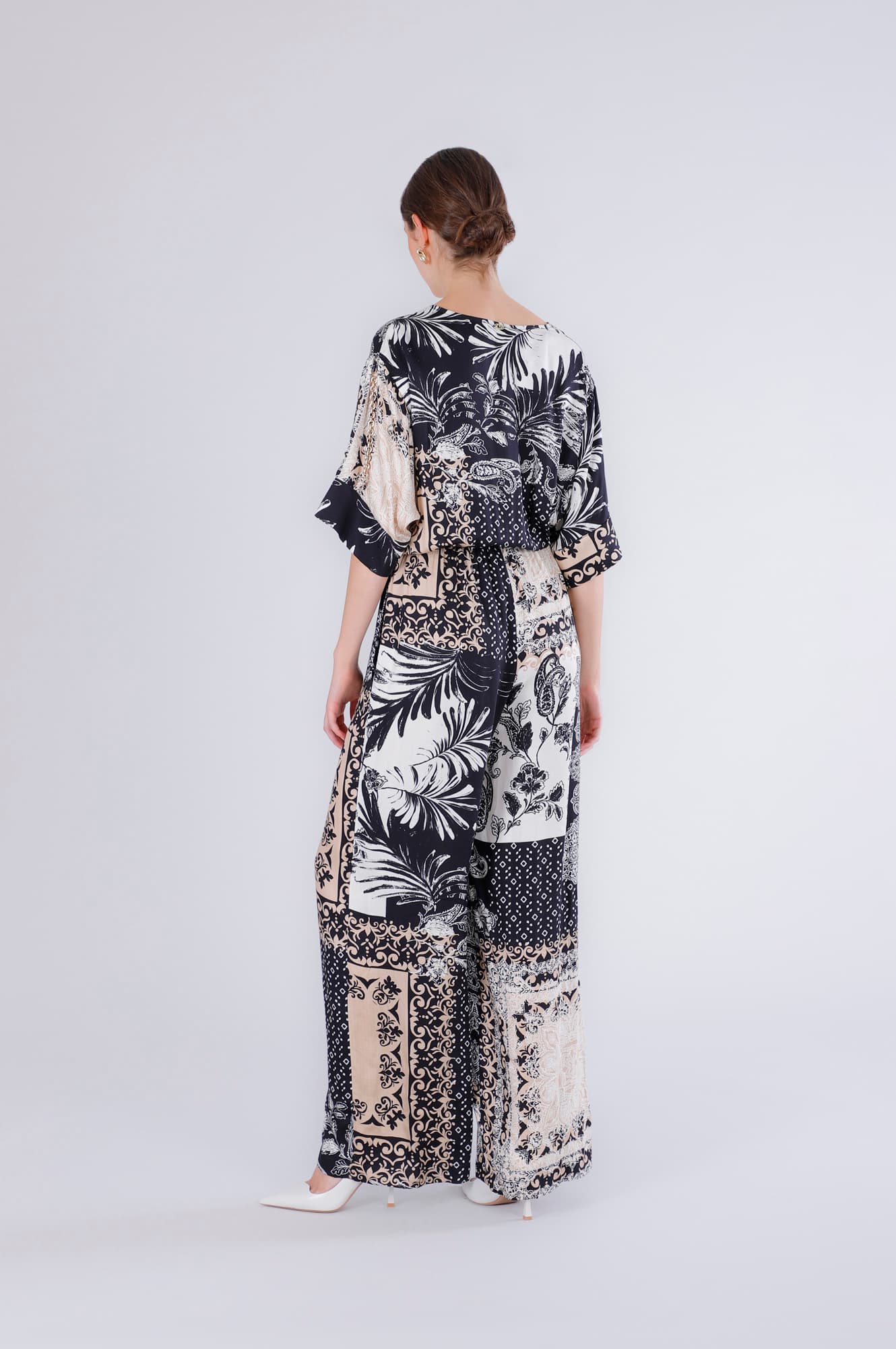 Tuta stampata con scollo incrociato multi patchwork — vista 2