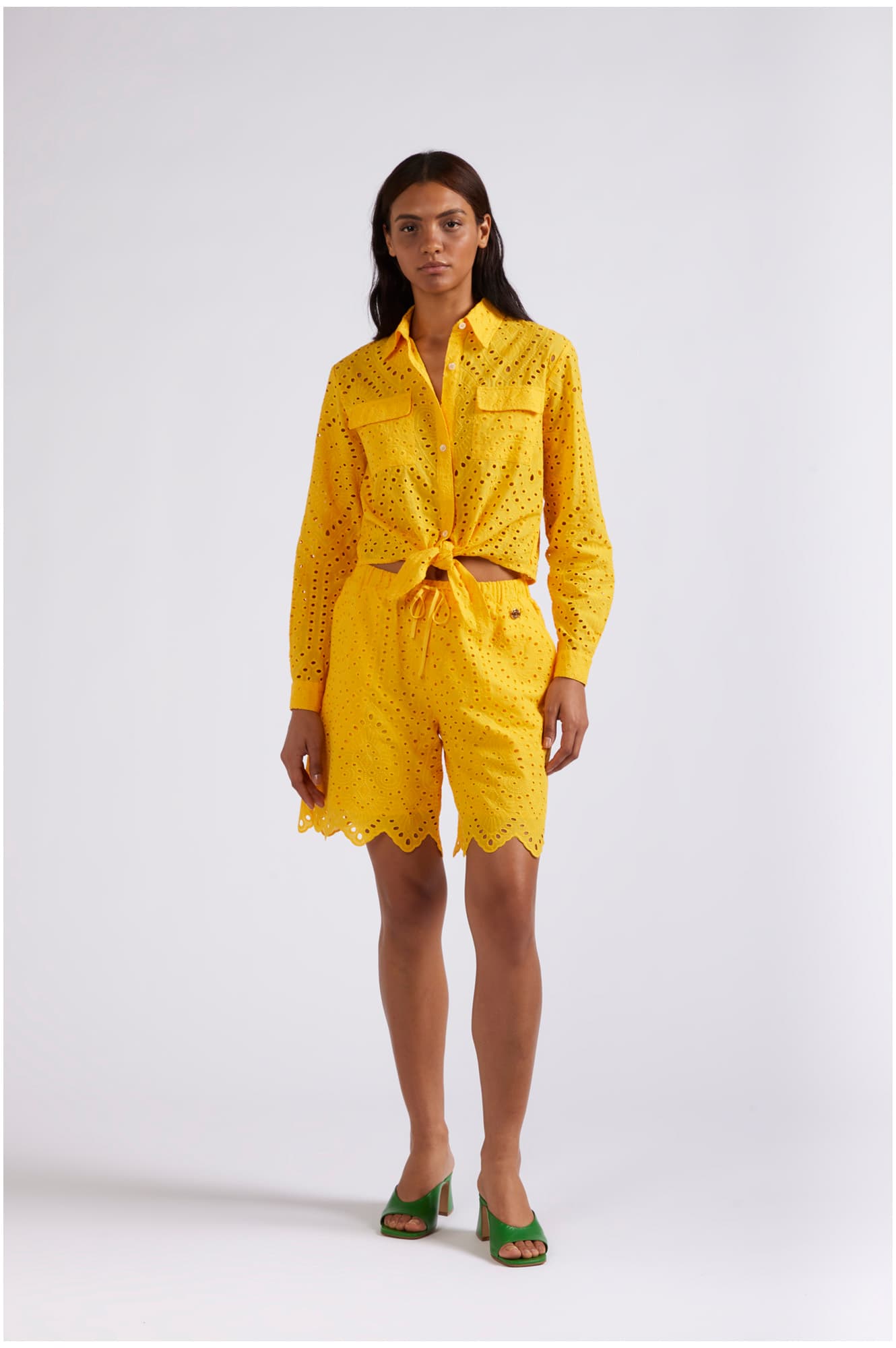 CafèNoir — Camicia annodata in sangallo giallo