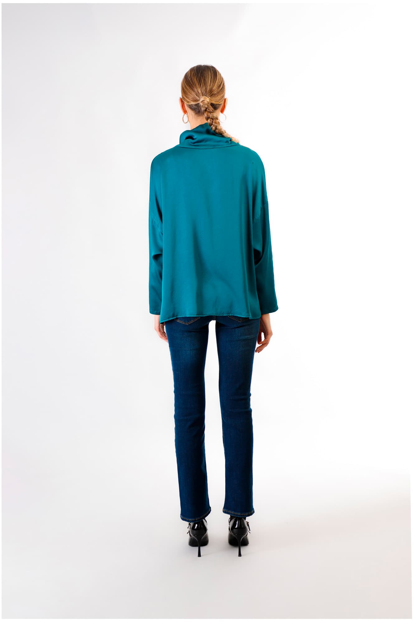 Blusa tinto capo con collo vulcano pavone — vista 2
