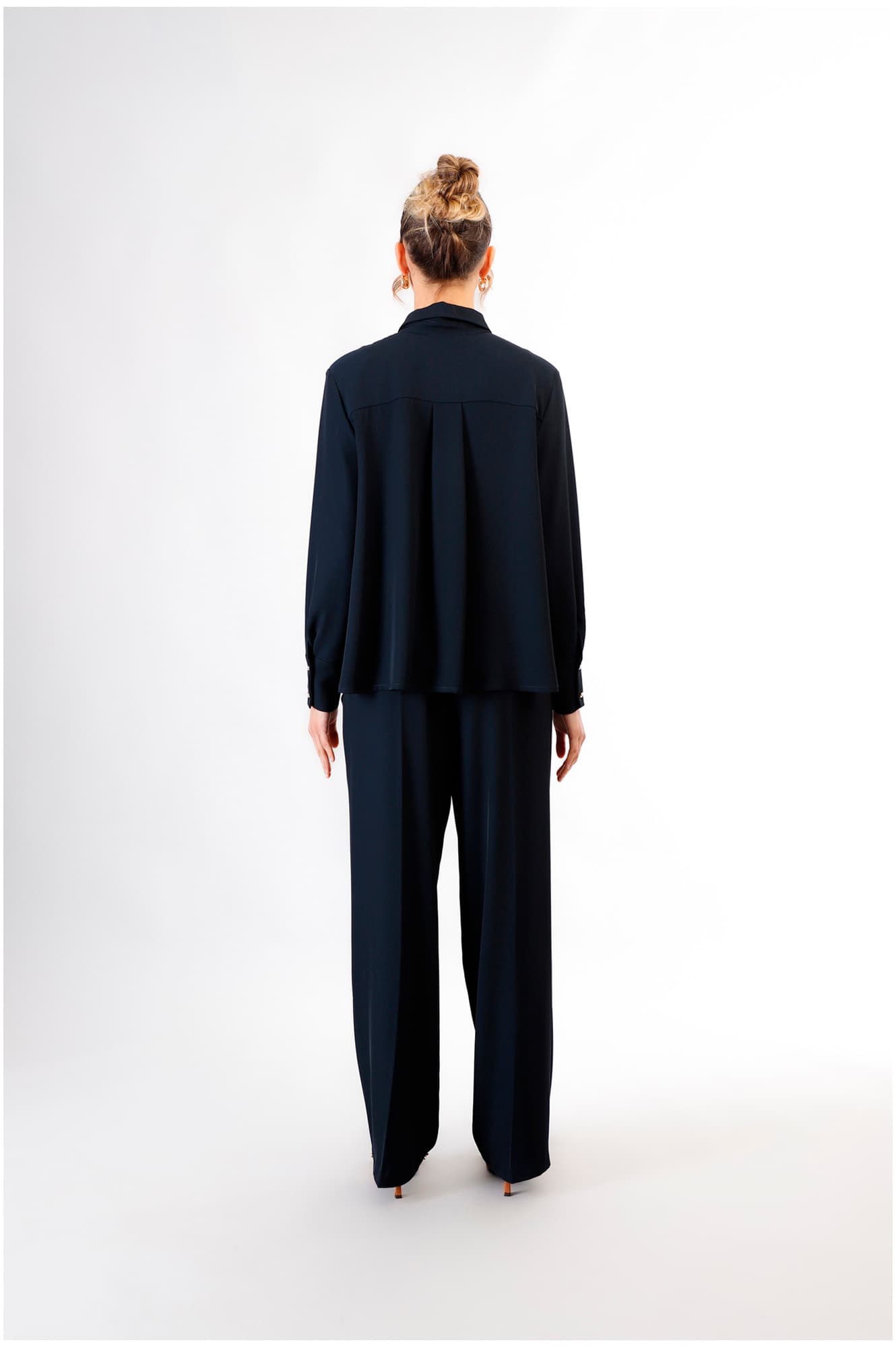 Camicia con taschini navy — vista 4