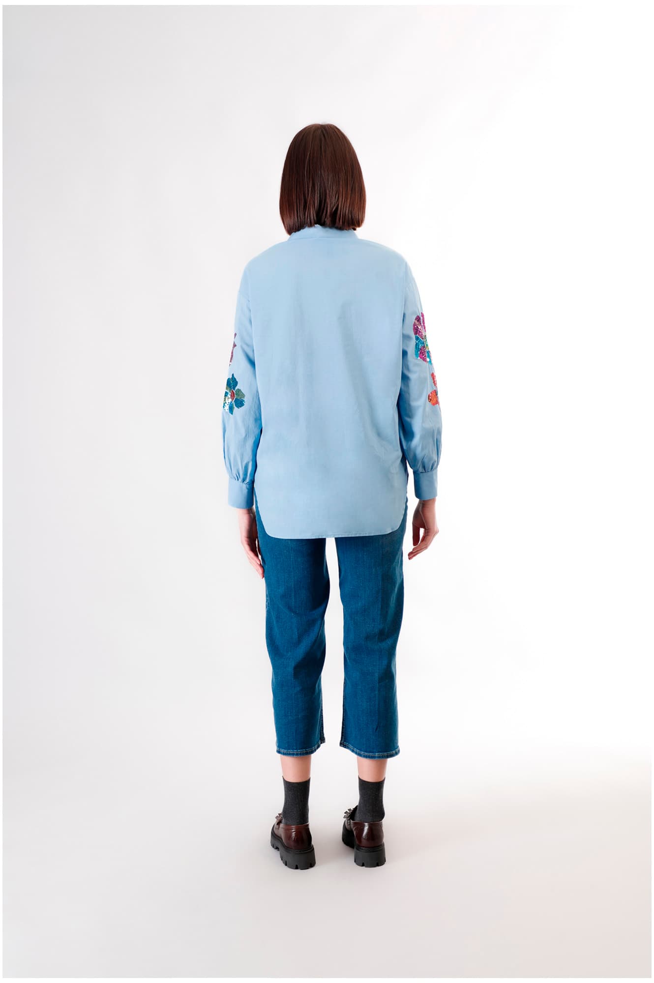 Camicia in popeline con ricamo pailettes celeste — vista 2