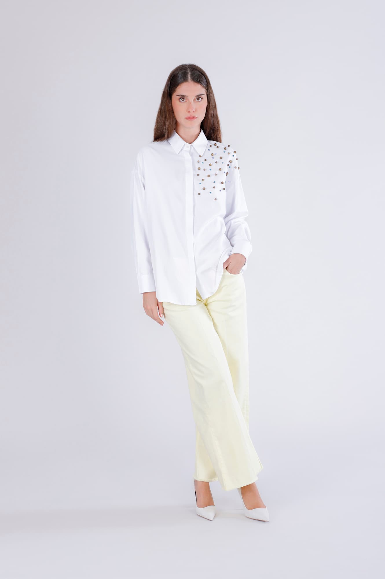 CafèNoir — Camicia in oxford con applicazioni di strass e borchie bianco