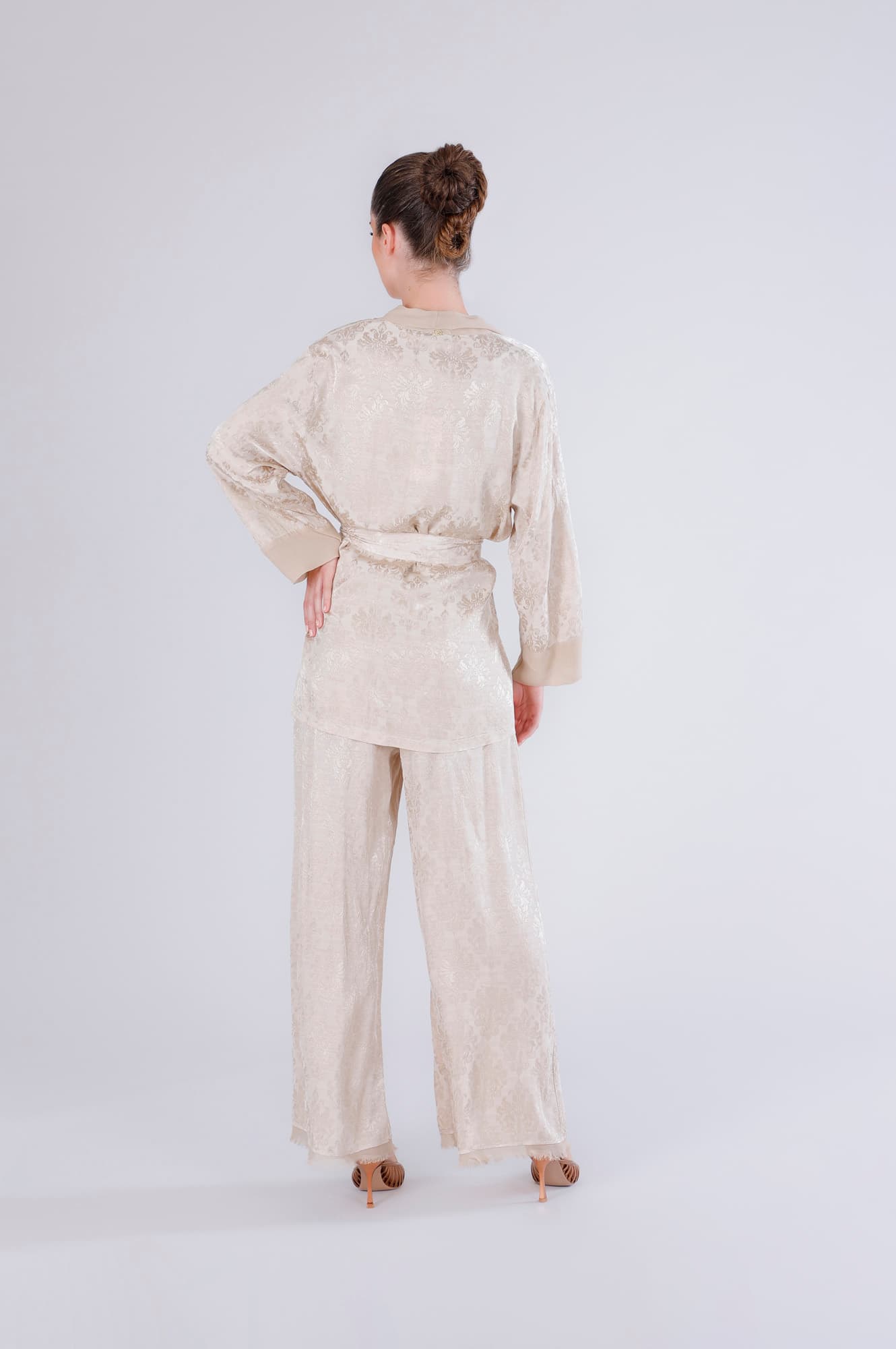 Kimono damascato sabbia — vista 2