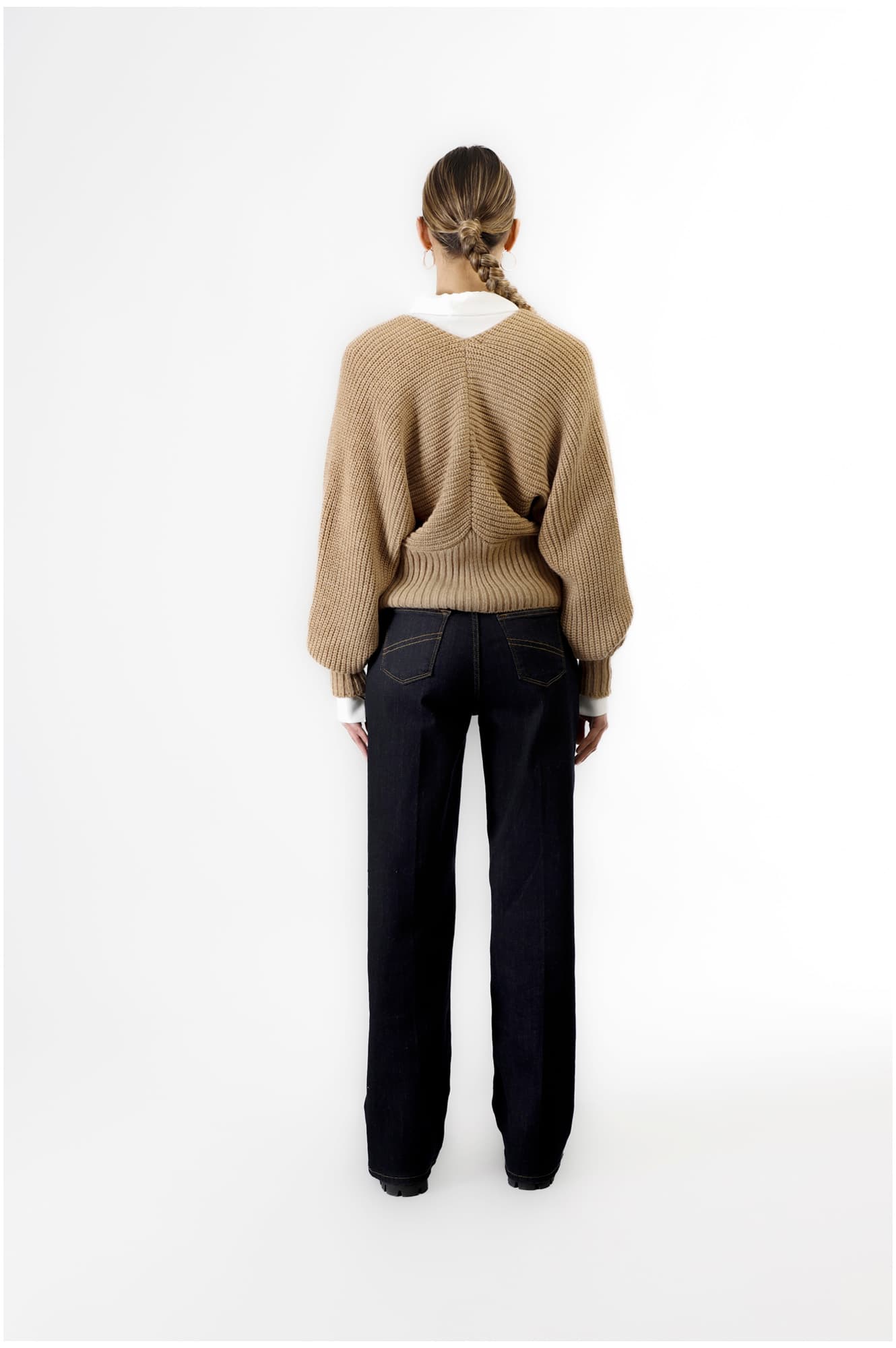 Cardigan con scollatura a "v" profonda cammello — vista 2