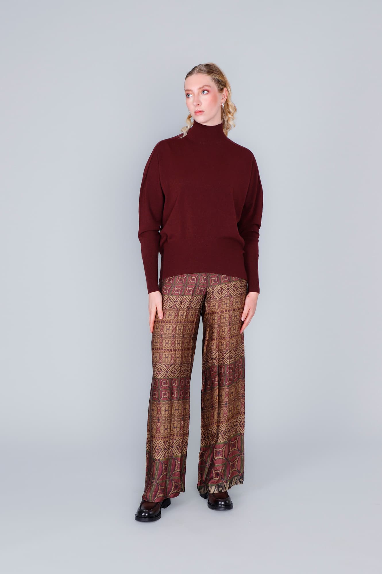 CafèNoir — Maglia oversize collo alto vino