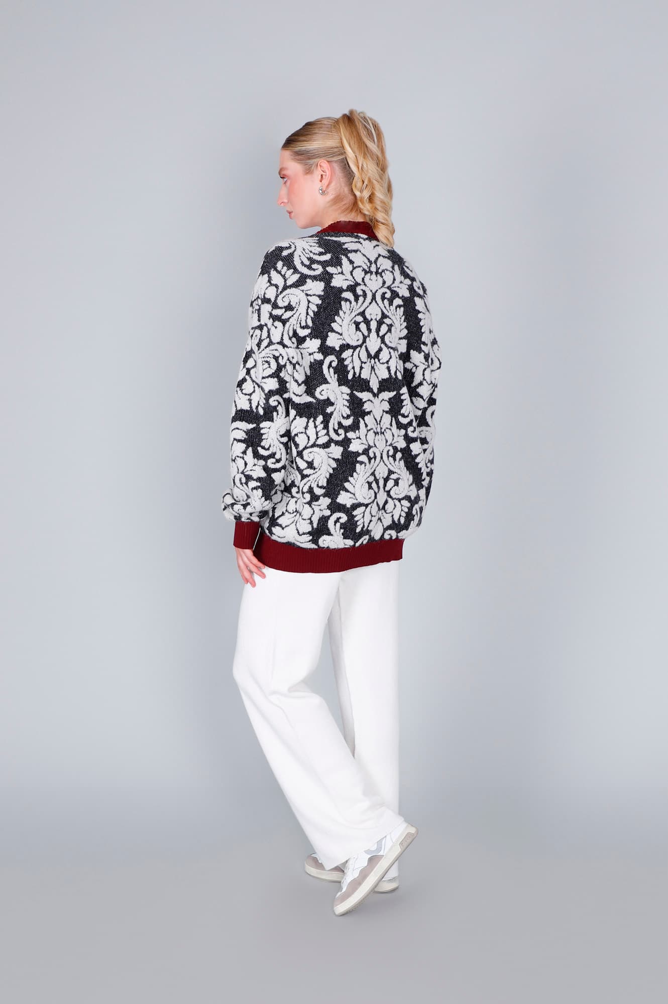 Maxy cardigan lavorazione jacquard baroque b/n — vista 2