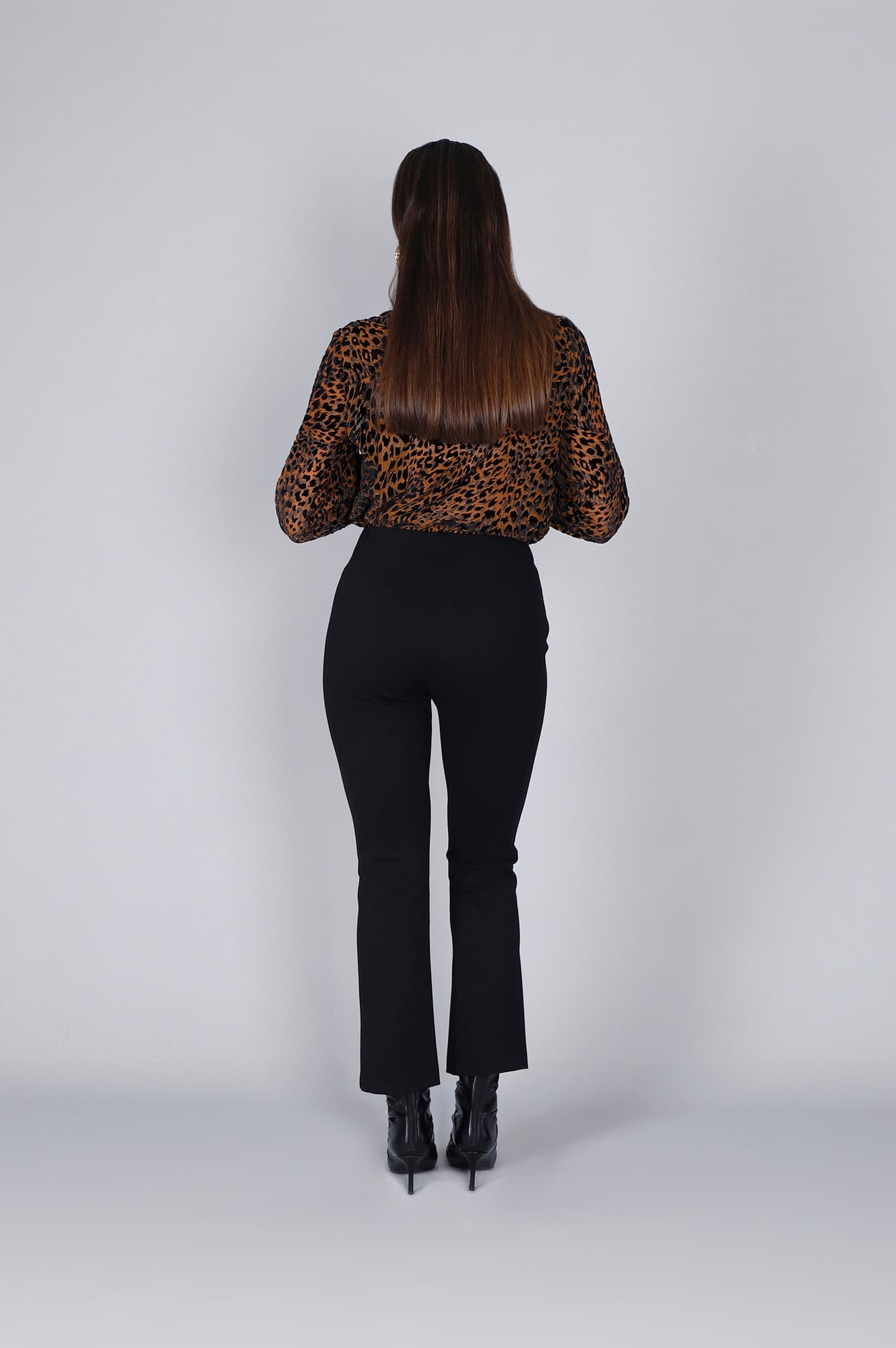 Pantaloni cropped flare nero — vista 2