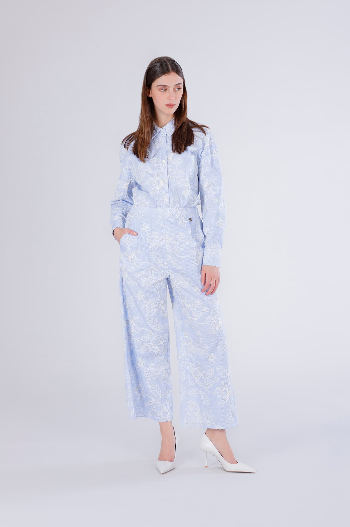 CafèNoir — Pantaloni palazzo in popeline rigato e ricamato rigato celeste