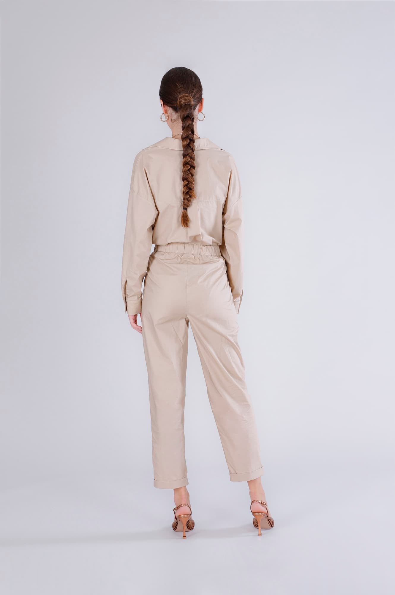 Pantaloni tipo jogger in popeline sabbia — vista 2